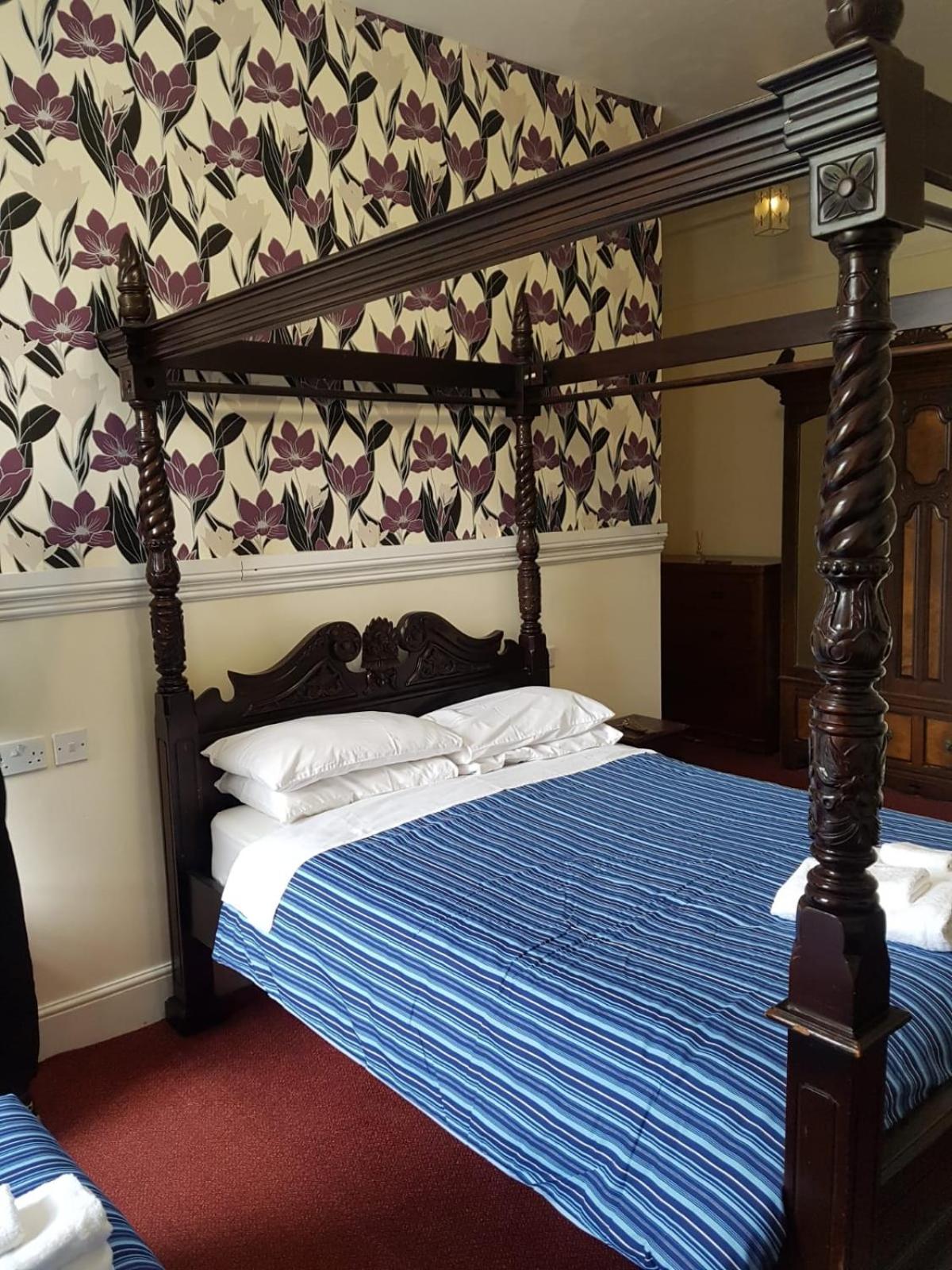 The Lismore Hotel Banbury Room photo